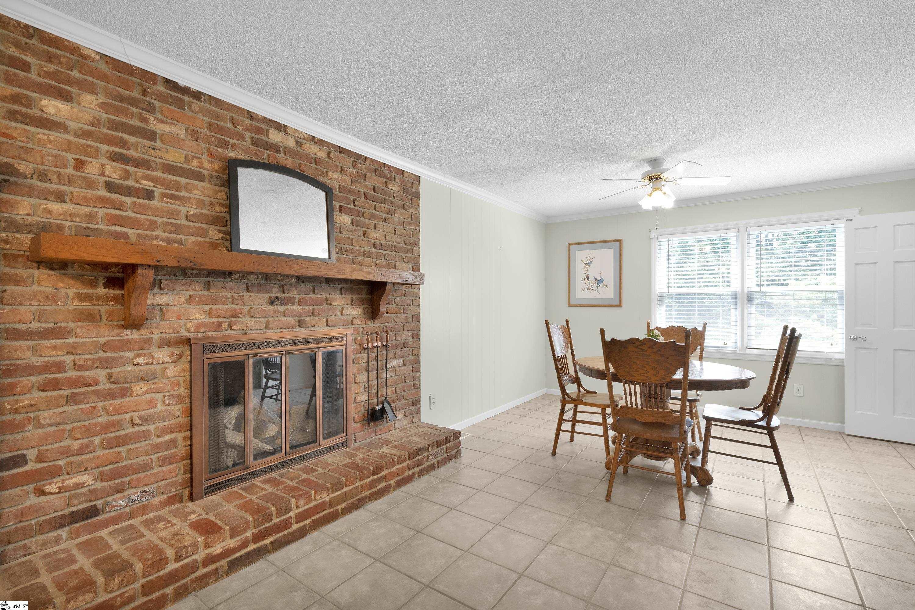 135 Nob Hill Road Spartanburg, SC 29307 - Photo 12 of 34 Gallery Image 12