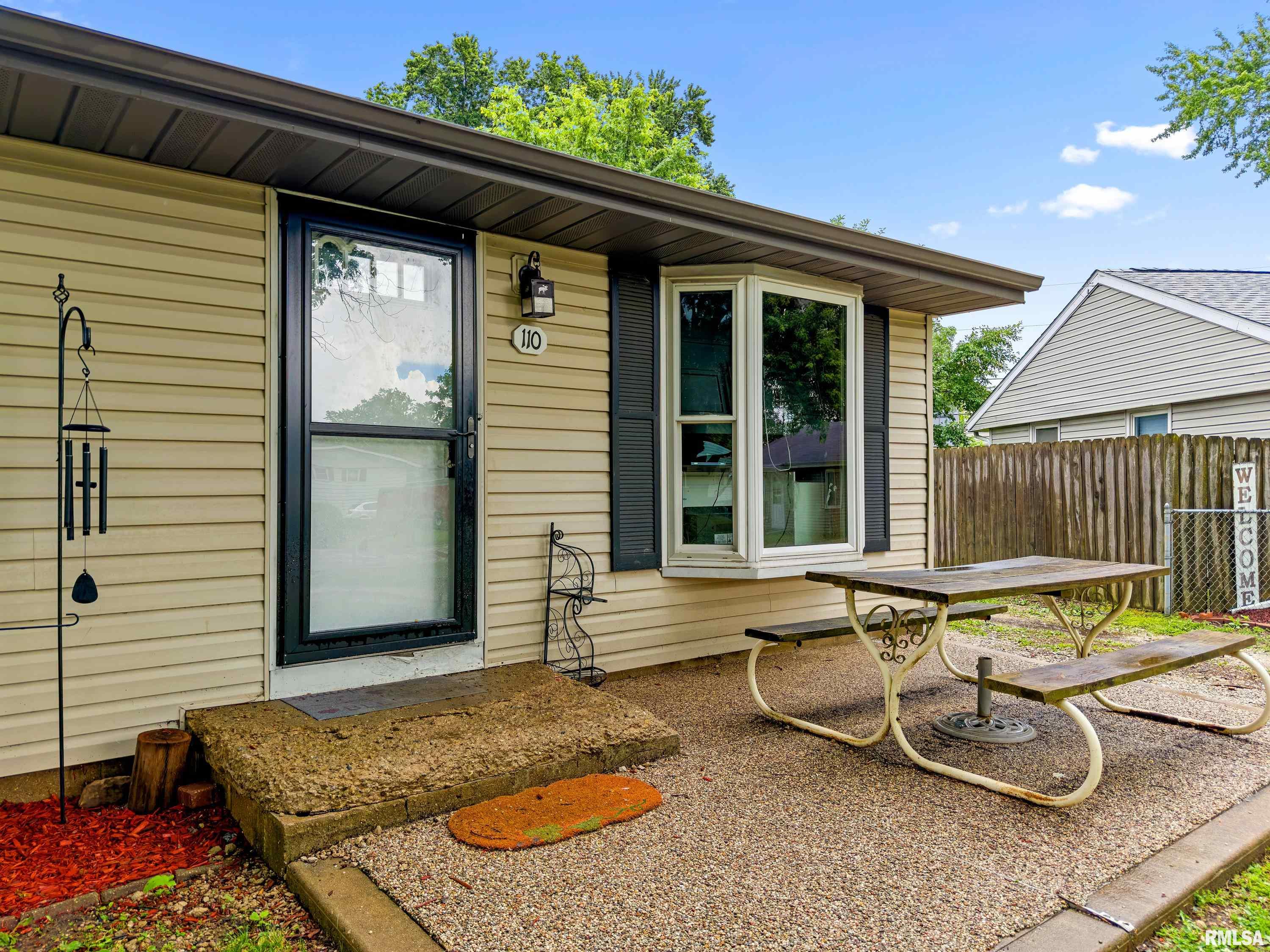 110 Briar Court Washington, IL 61571 - Photo 3 of 31