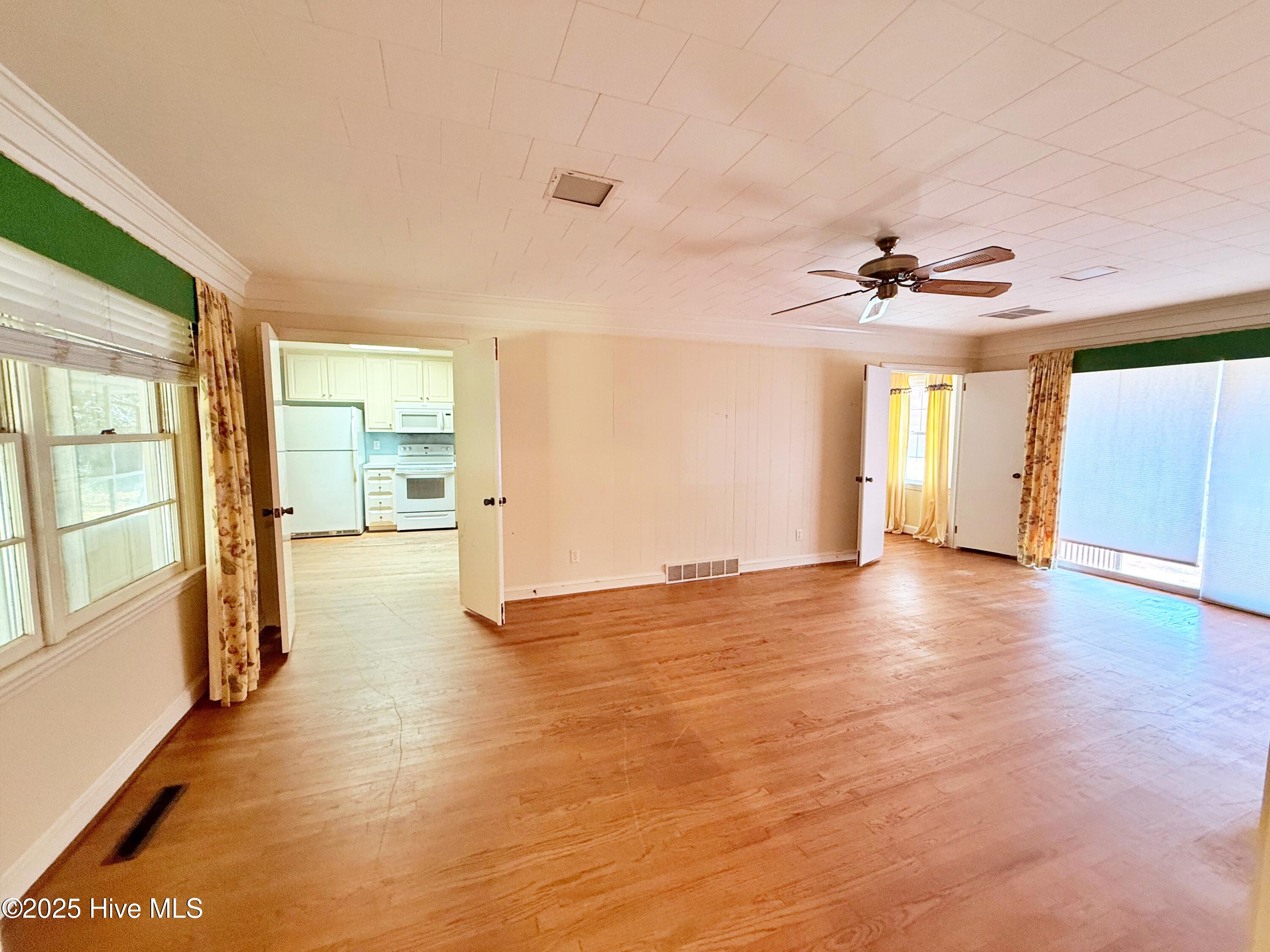 4503 Greenview Road Trent Woods, NC 28562 - Photo 11 of 39 Family 2