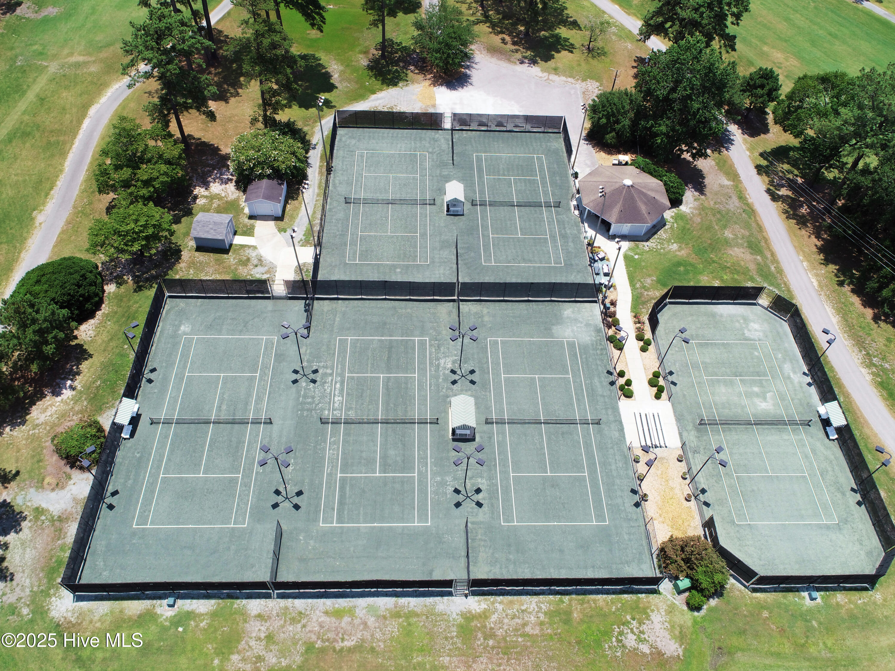 4503 Greenview Road Trent Woods, NC 28562 - Photo 18 of 39 Tennis Courts