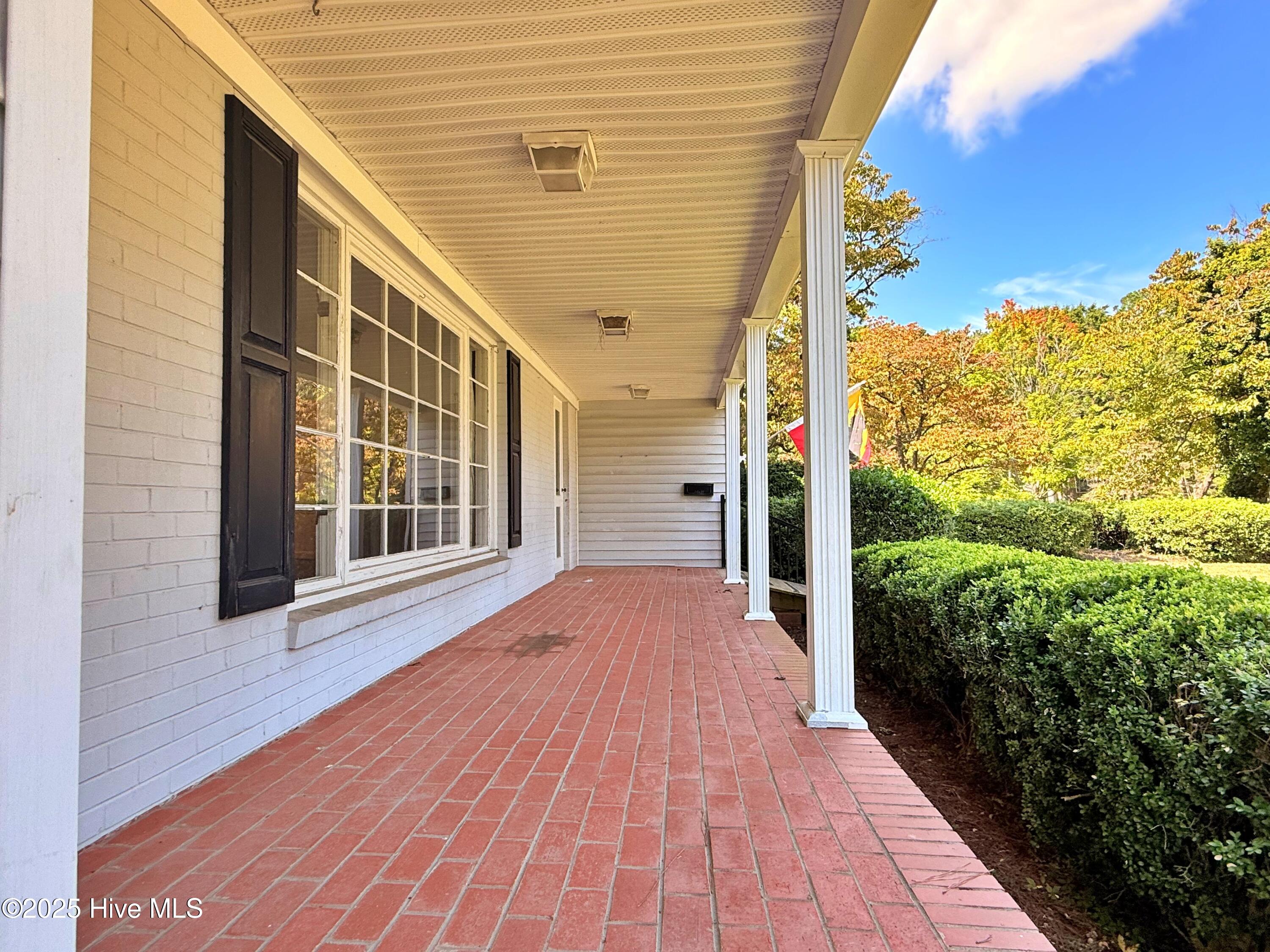 4503 Greenview Road Trent Woods, NC 28562 - Photo 23 of 39 Front Porch2
