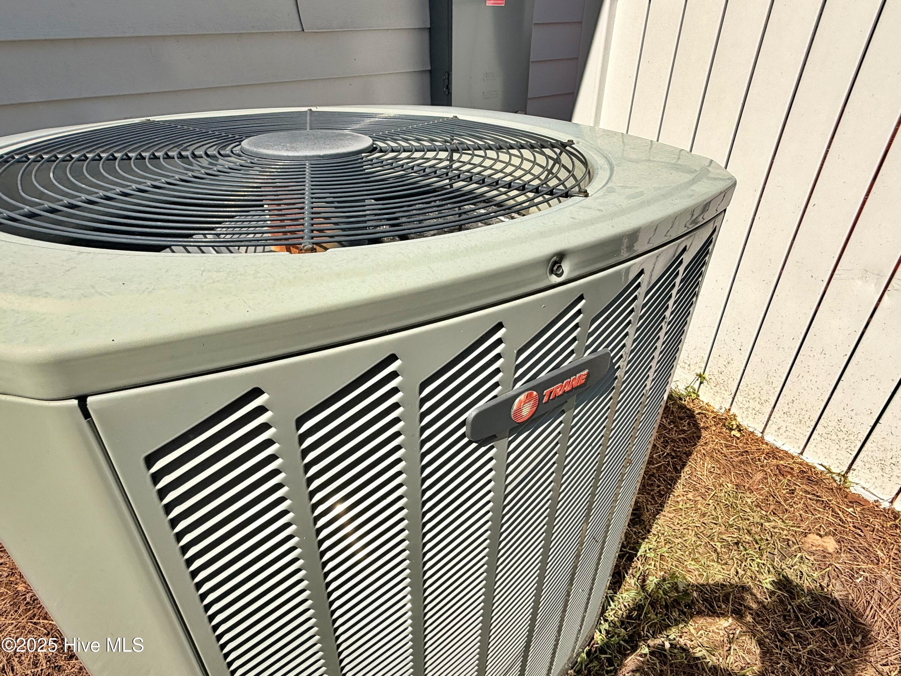4503 Greenview Road Trent Woods, NC 28562 - Photo 25 of 39 Trane Heat Pump