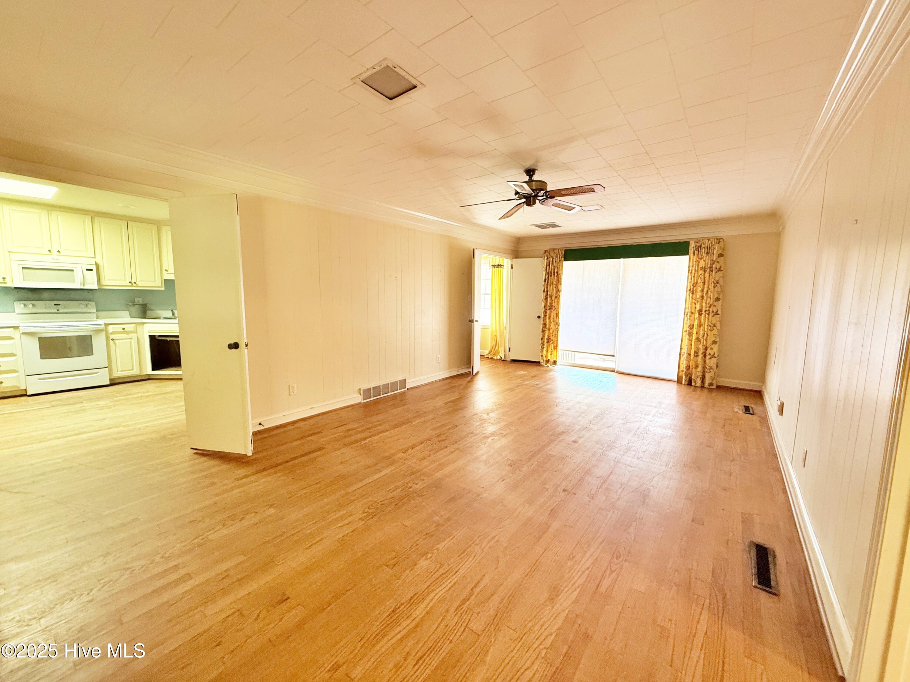 4503 Greenview Road Trent Woods, NC 28562 - Photo 10 of 39 Family