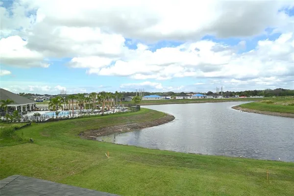 $2,450 | 9533 Sandy Bluffs Circle, Palmetto, FL 34221