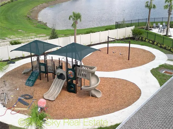 $2,450 | 9533 Sandy Bluffs Circle, Palmetto, FL 34221