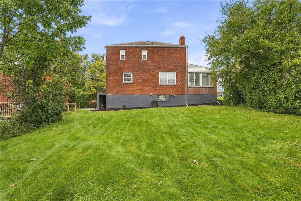 1335 Bower Hill Road Pittsburgh, PA 15243 - Photo 4 of 38 Gallery Image 4