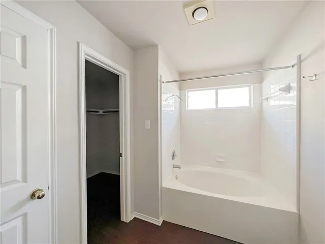 $1,995 | 2644 Gate Ridge Drive, Austin, TX 78748