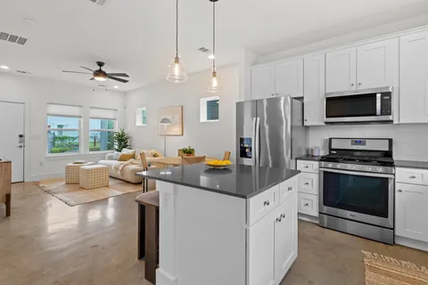 $485,000 | 1112 Linden Street, Unit B, Austin, TX 78702