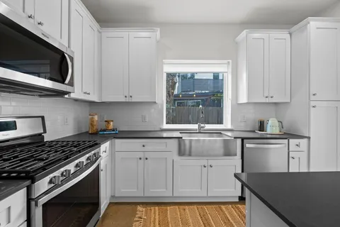 $485,000 | 1112 Linden Street, Unit B, Austin, TX 78702