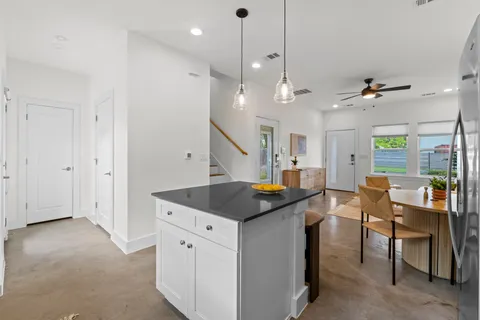 $485,000 | 1112 Linden Street, Unit B, Austin, TX 78702