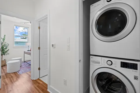 $485,000 | 1112 Linden Street, Unit B, Austin, TX 78702