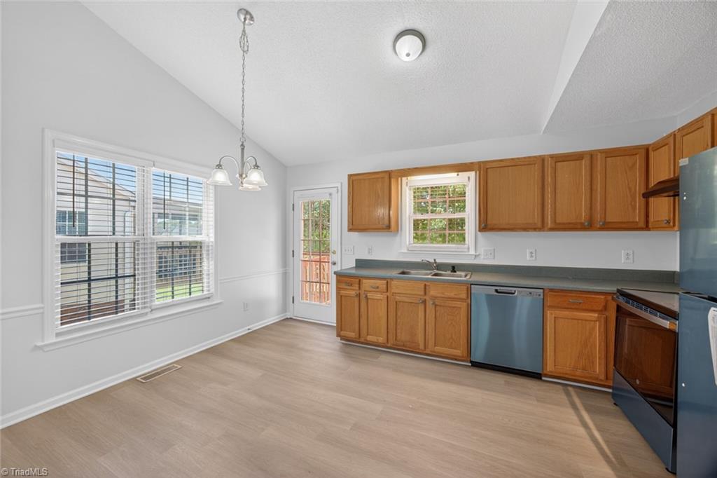 3240 Beeson Acres Road Winston-Salem, NC 27105 - Photo 10 of 35 Gallery Image 10