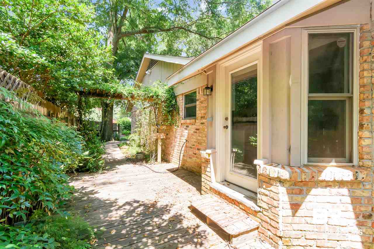 2220 Creek Ridge Court Mobile, AL 36609 - Photo 26 of 32 Yard