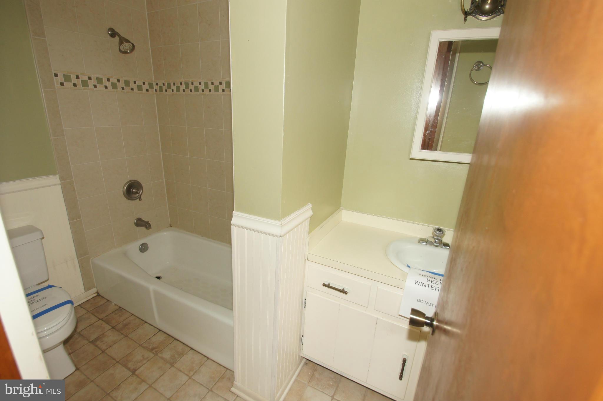 409 East Wheel Road Abingdon, MD 21009 - Photo 20 of 30 Bath