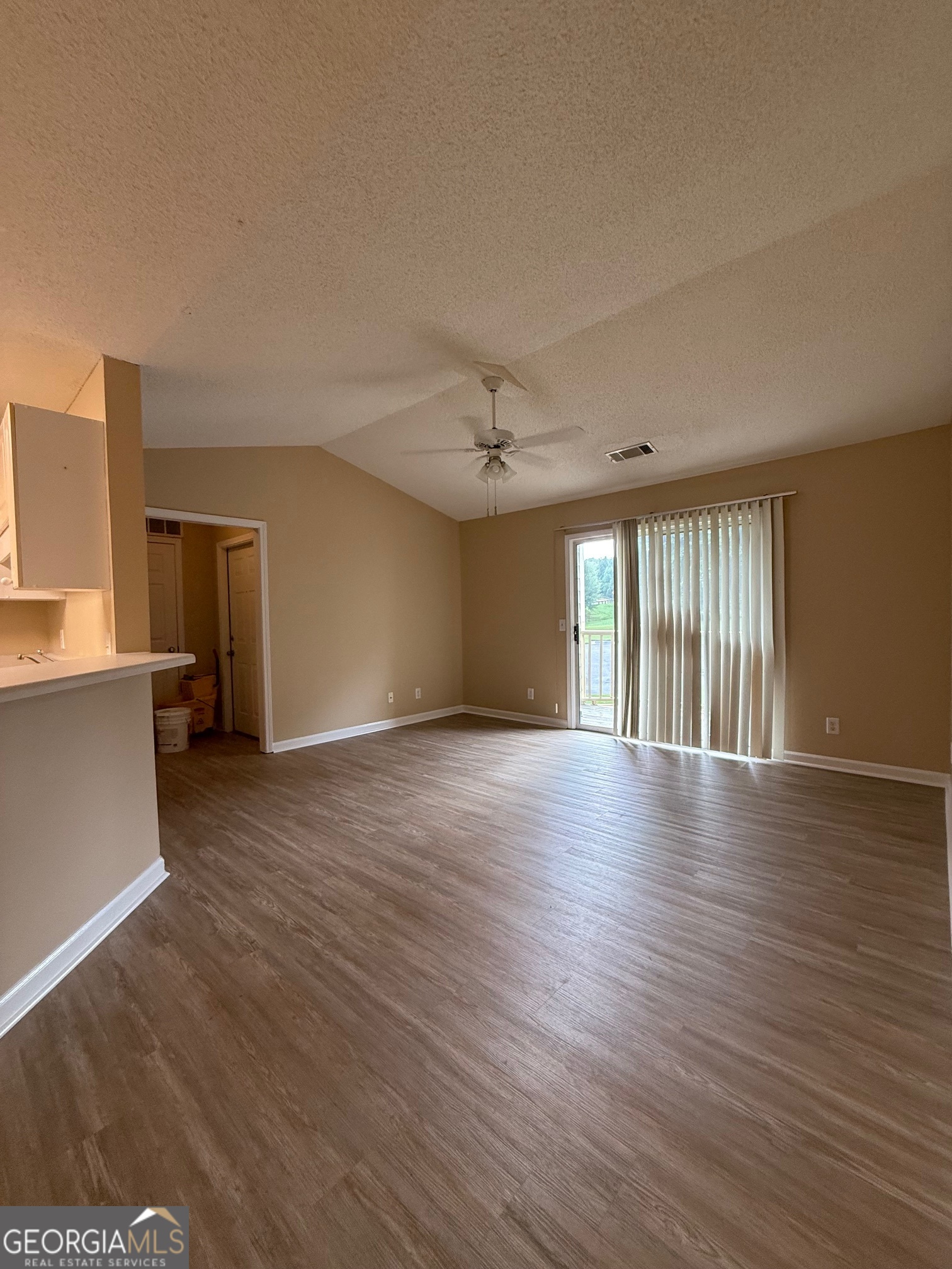 320 Ridgewood Avenue, Unit C4 Gainesville, GA 30501 - Photo 2 of 10