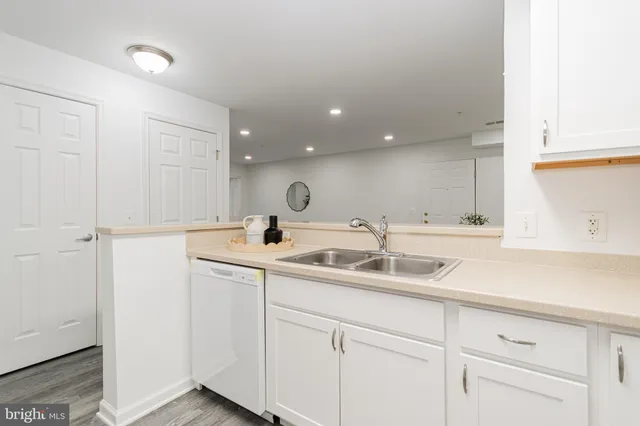 $279,900 | 505 Garrison Woods Drive, Unit 124, Stafford, VA 22556