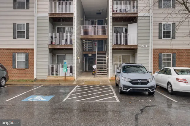 $279,900 | 505 Garrison Woods Drive, Unit 124, Stafford, VA 22556