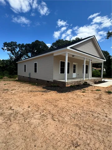 $234,500 | 109 Simpson Street, Iva, SC 29655