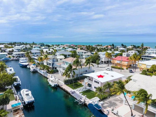 an aerial view of multiple house