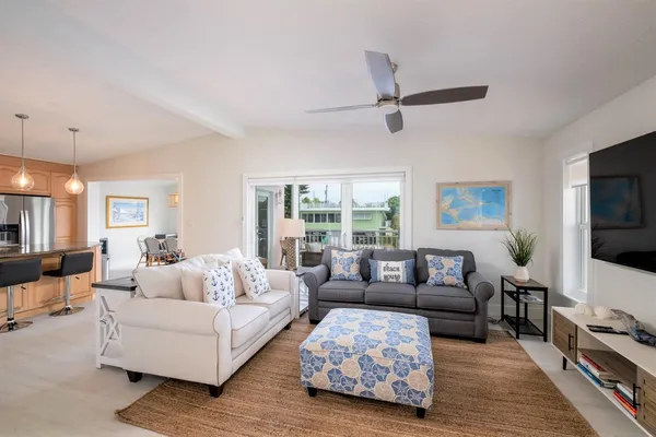 $2,200,000 | 121 Lisbon Court, Islamorada, FL 33036