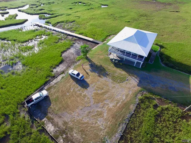 $350,000 | 23972 Highway 1, Golden Meadow, LA 70357