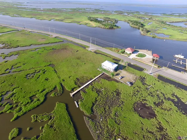 $350,000 | 23972 Highway 1, Golden Meadow, LA 70357