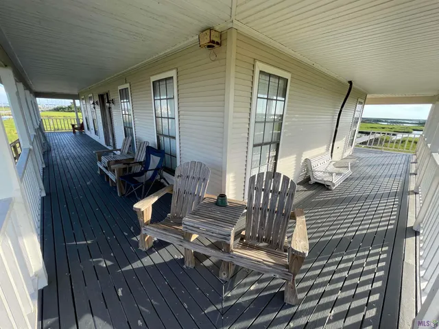 $350,000 | 23972 Highway 1, Golden Meadow, LA 70357