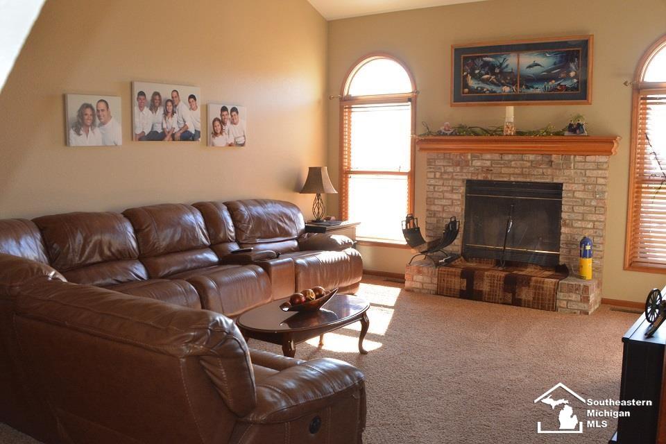 10987 Crabb Road Temperance, MI 48182 - Photo 10 of 26 Gallery Image 10