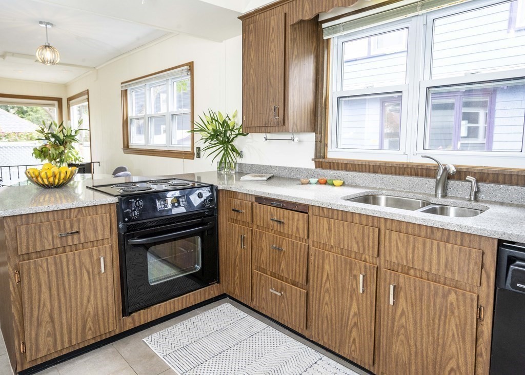 127 Clay Street Cambridge, MA 02140 - Photo 3 of 19