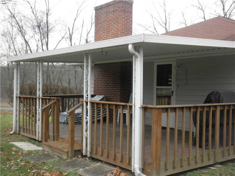 3952 Shepard Road Gibsonia, PA 15044 - Photo 12 of 14 Patio/Deck.