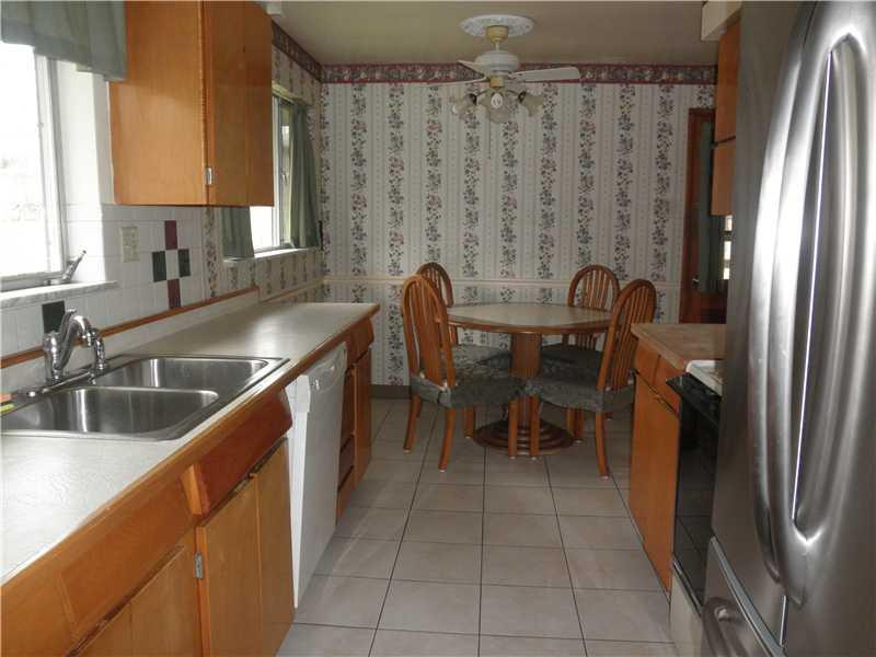 3952 Shepard Road Gibsonia, PA 15044 - Photo 4 of 14 Kitchen.