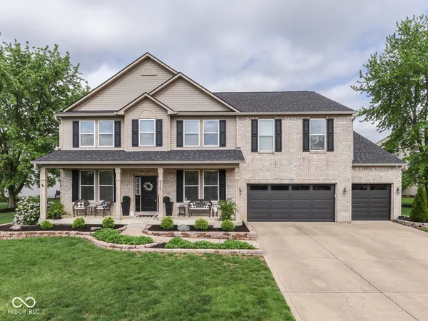 $469,000 | 8345 Flat Branch Drive, Indianapolis, IN 46259