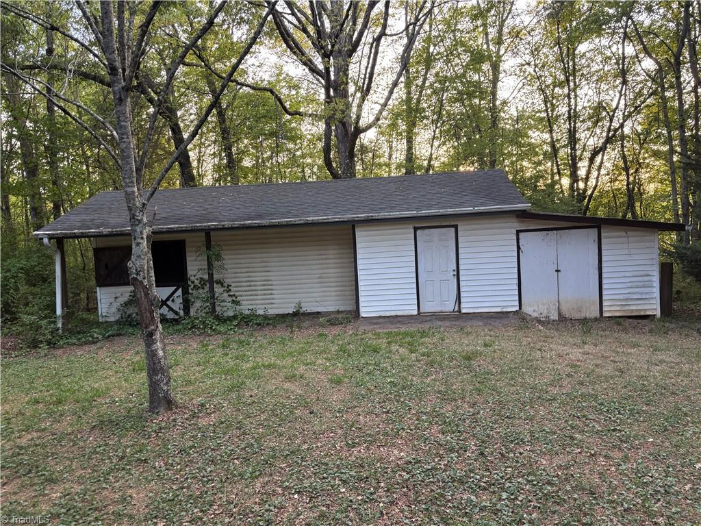 3972 Transou Road Pfafftown, NC 27040 - Photo 11 of 11 Barn/shed