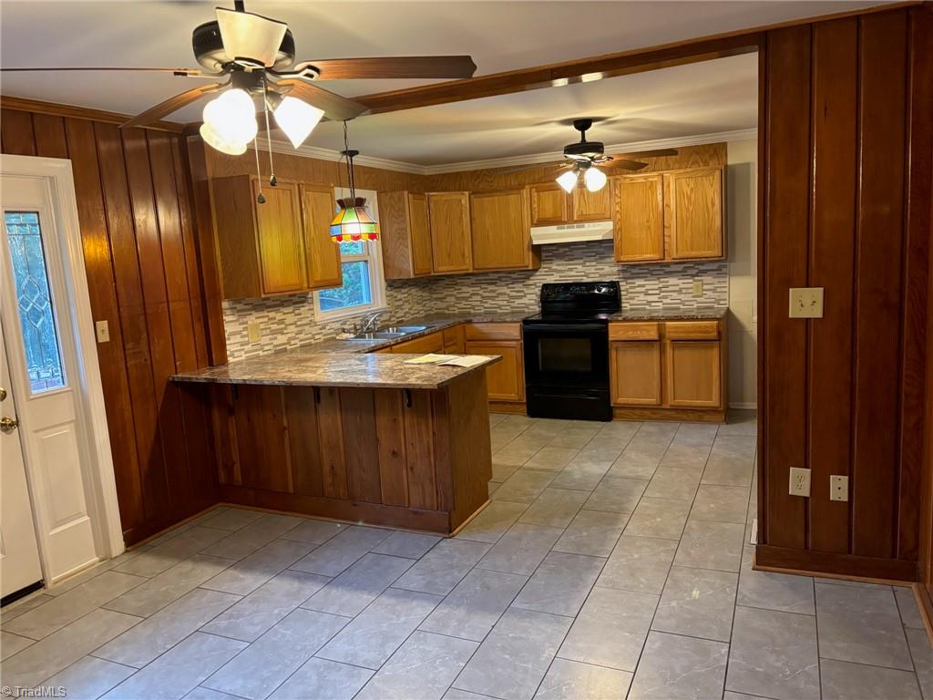 3972 Transou Road Pfafftown, NC 27040 - Photo 2 of 11 Kitchen