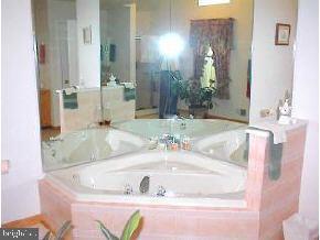 137 Ahoy Road Manahawkin, NJ 08050 - Photo 6 of 6 Gallery Image 6
