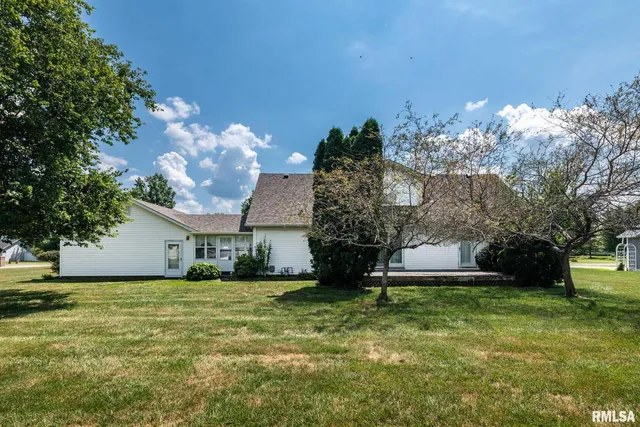 $289,000 | 304 Bogie Drive, Herrin, IL 62948