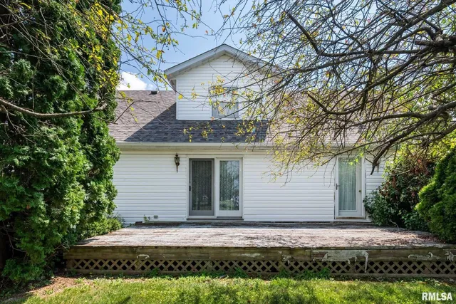 $289,000 | 304 Bogie Drive, Herrin, IL 62948