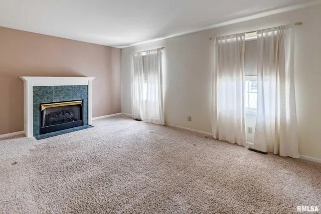 $289,000 | 304 Bogie Drive, Herrin, IL 62948