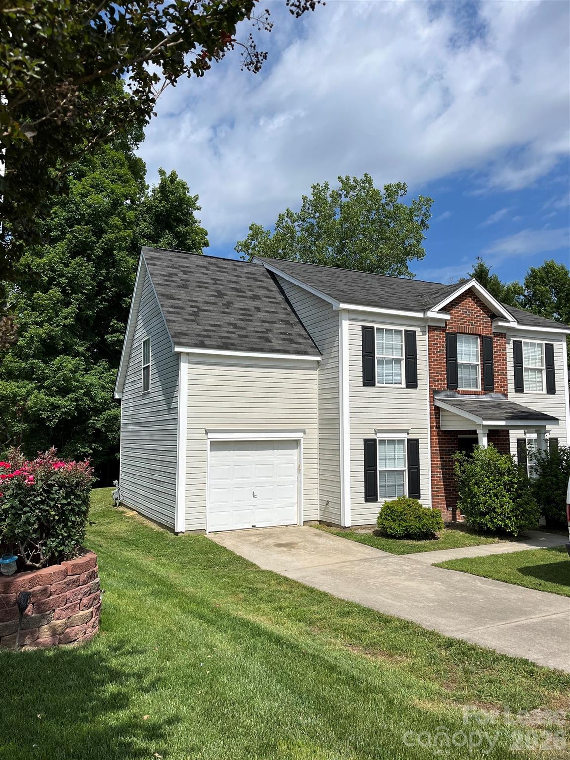 2112 Pimpernel Road Charlotte, NC 28213 - Photo 2 of 2