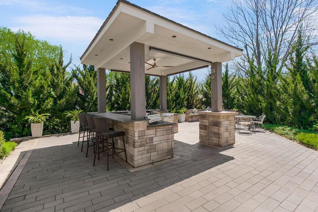 4313 Northeast Maplegate Court Lee's Summit, MO 64064 - Photo 14 of 86