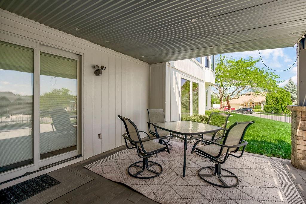 4313 Northeast Maplegate Court Lee's Summit, MO 64064 - Photo 16 of 86