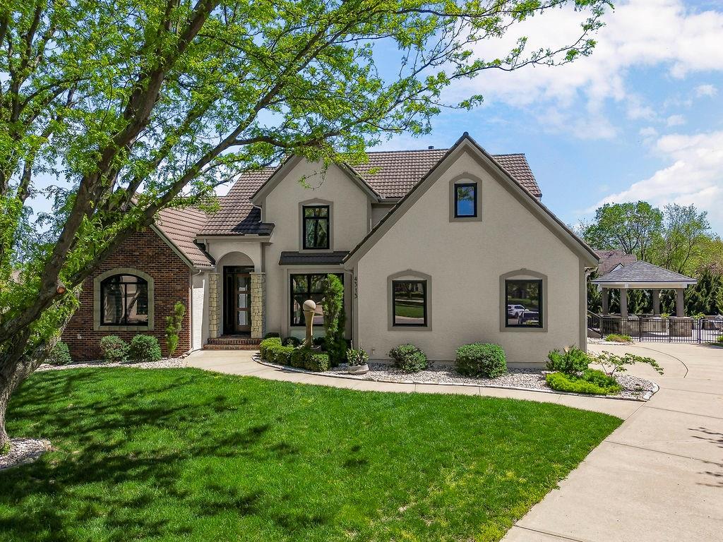 4313 Northeast Maplegate Court Lee's Summit, MO 64064 - Photo 18 of 86