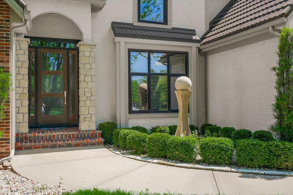 4313 Northeast Maplegate Court Lee's Summit, MO 64064 - Photo 19 of 86