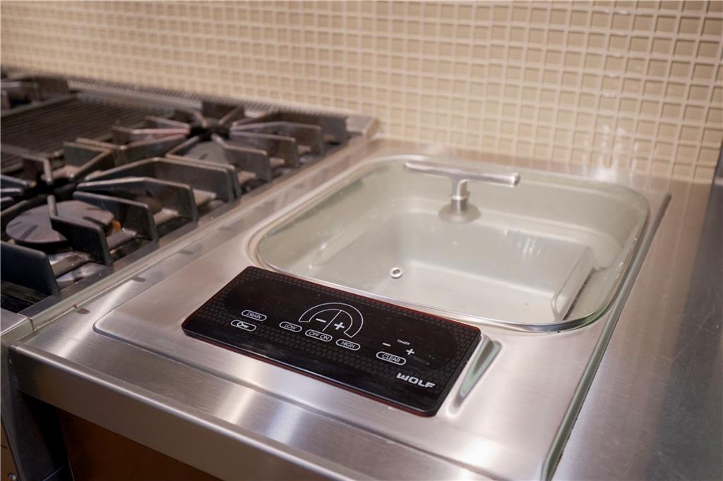 4313 Northeast Maplegate Court Lee's Summit, MO 64064 - Photo 38 of 86