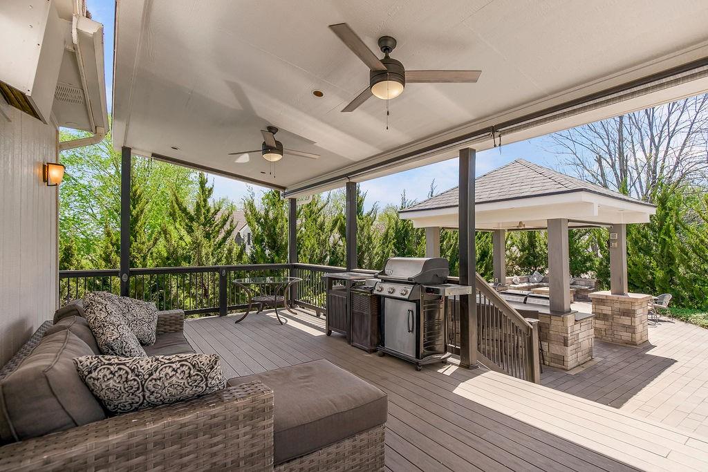 4313 Northeast Maplegate Court Lee's Summit, MO 64064 - Photo 4 of 86