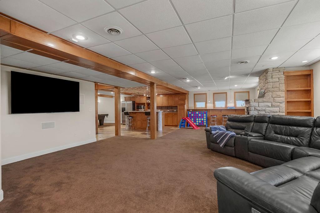 4313 Northeast Maplegate Court Lee's Summit, MO 64064 - Photo 58 of 86