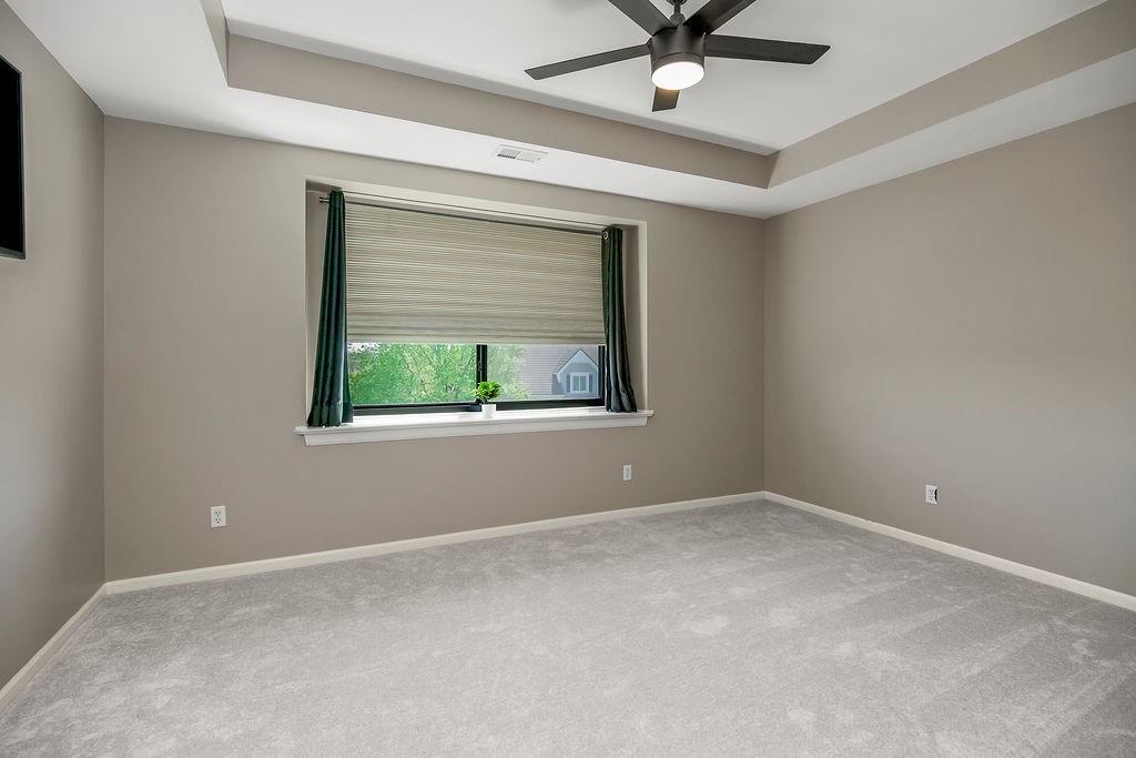 4313 Northeast Maplegate Court Lee's Summit, MO 64064 - Photo 68 of 86