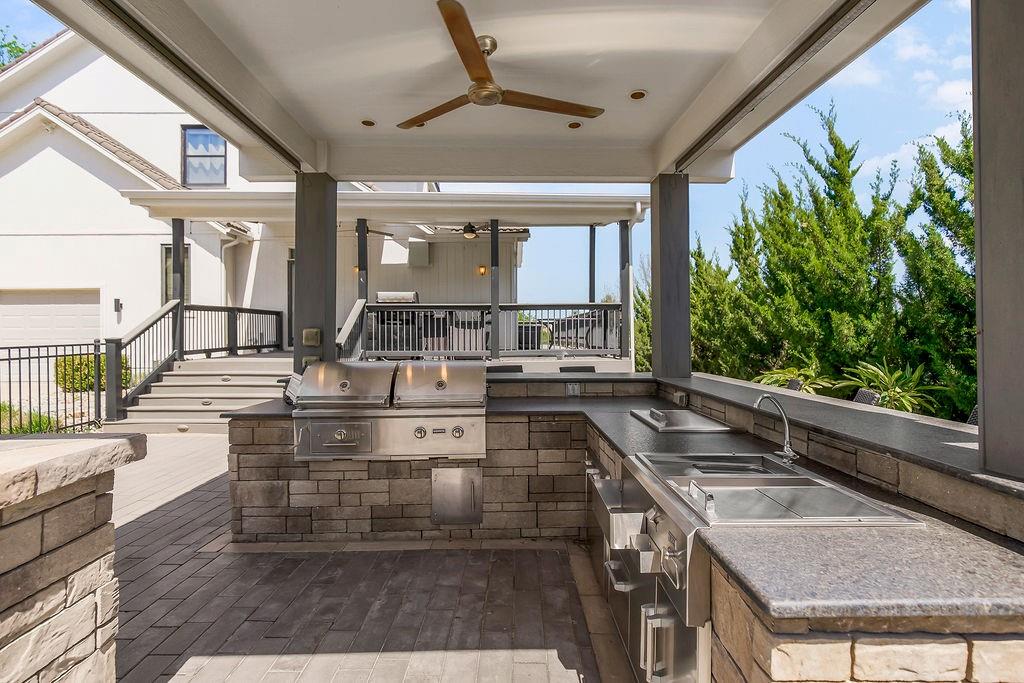 4313 Northeast Maplegate Court Lee's Summit, MO 64064 - Photo 7 of 86