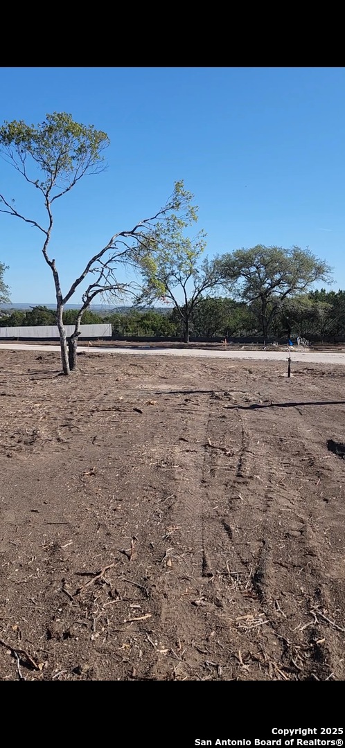 5386 Ranch Road 1376, Unit 372 Fredericksburg, TX 78624 - Photo 4 of 22 a view of a room