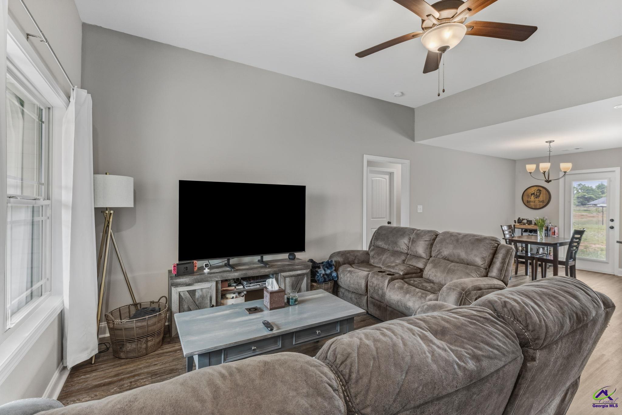 609 Daisy Drive Perry, GA 31069 - Photo 4 of 26